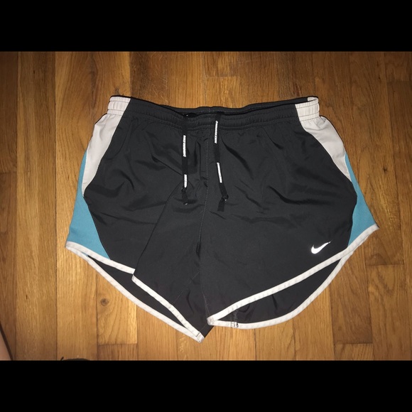 Nike Dri-fit shorts - Picture 1 of 2